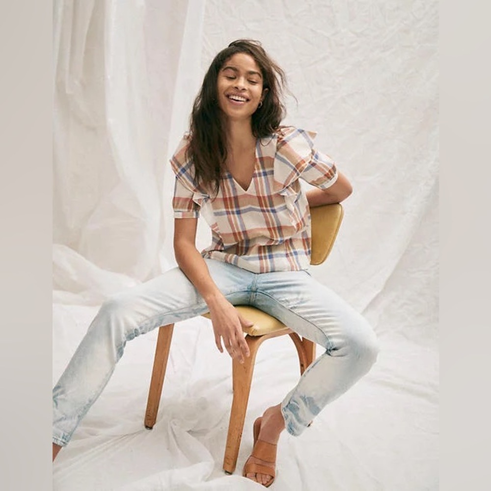Madewell Women's Short Sleeve V-Neck Shoulder-Ruffle Top in Plaid